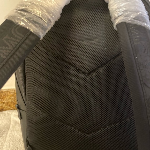 MCM Stark Medium Backpack NWT - Picture 11 of 17